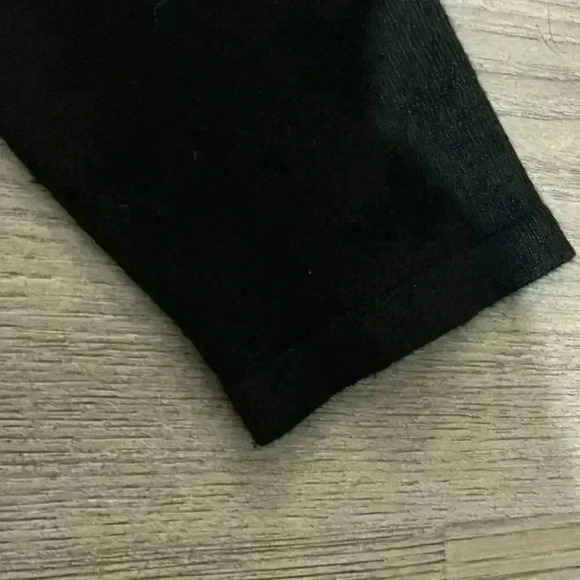 Croft and Barrow Black and White Long Sleeve Knit Top with Side Slit Size M - Picture 5 of 7